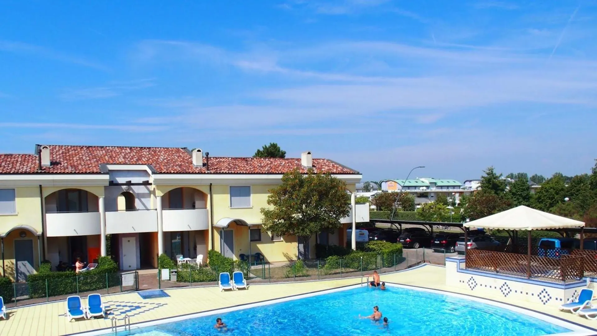 Cozy Apartment With Swimming Pool - Beahost Bibione