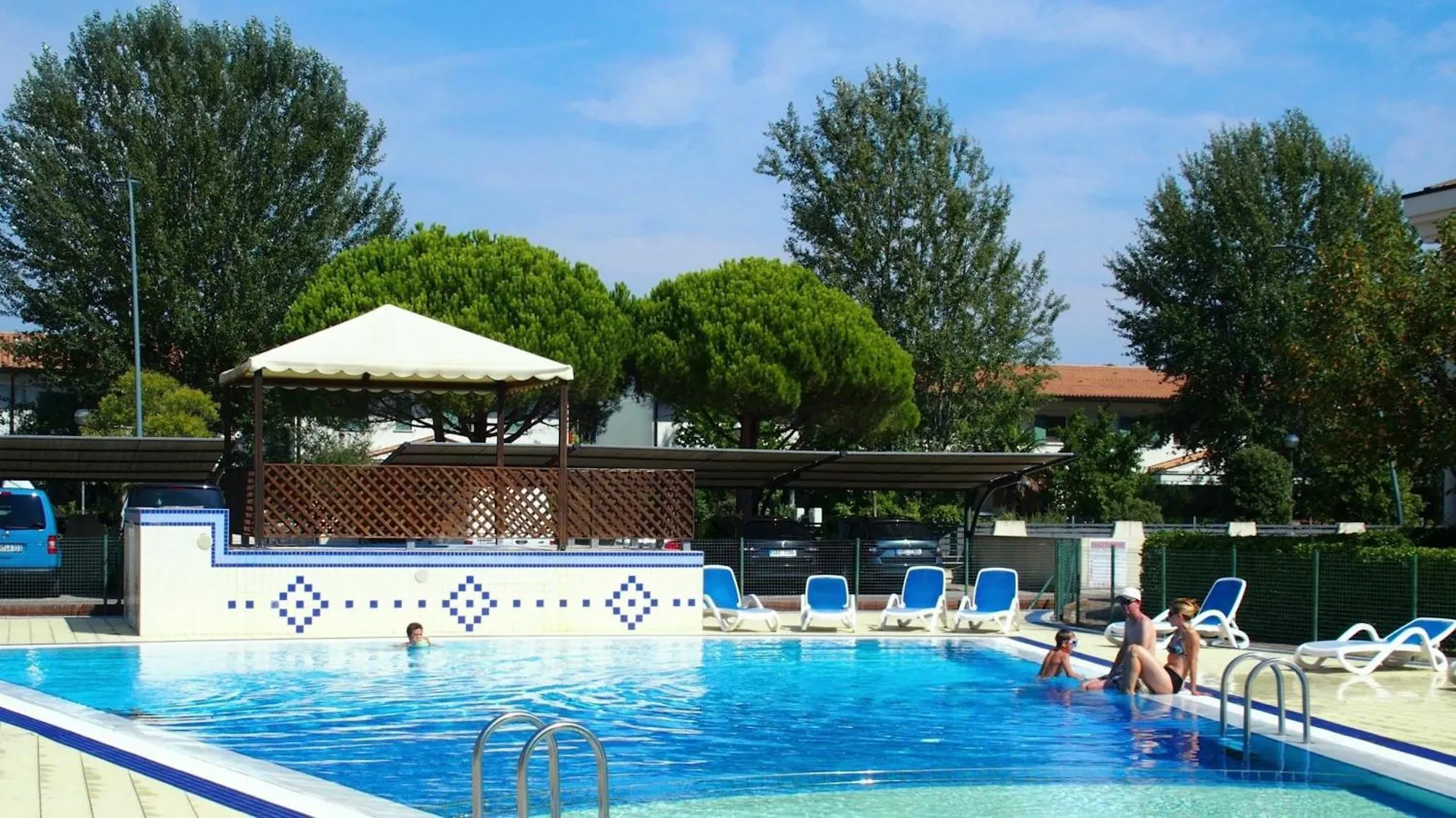 Cozy Apartment With Swimming Pool - Beahost Bibione